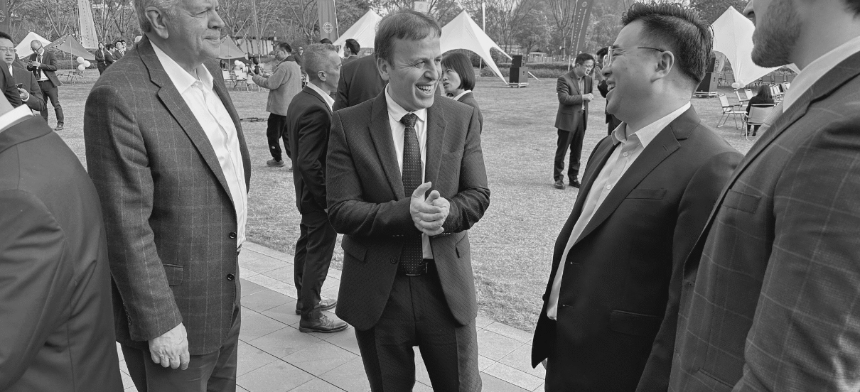 IA Electric Vehicles Seeks UK Franchise Partners for Seres and Skywell